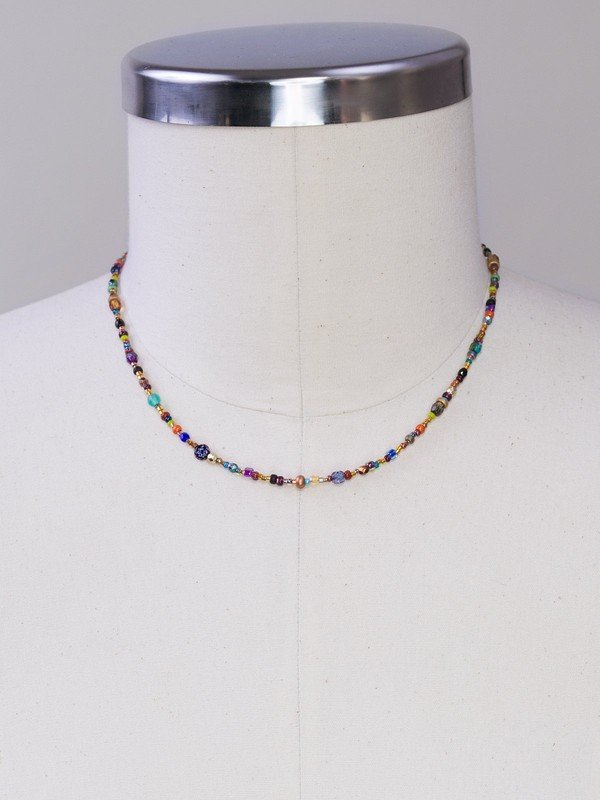 Our Sonoma Glass Bead Necklace is inspired by the luscious landscape of California's Sonoma Wine Country. Holly combines juicy, vibrant colors to create a timeless yet affordable look.